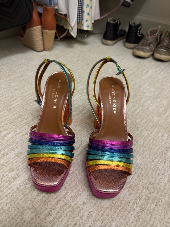 Kurt Geiger Shoes - Kurt Geiger size 39 Multicolor Metallic Strappy Sandals